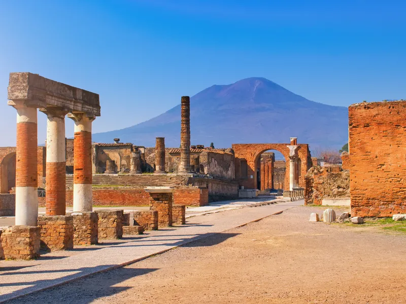 Pompeii, Vesuvius & Herculaneum Tour-7